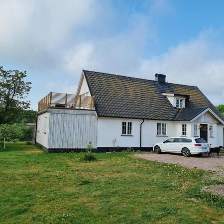 Laegenhet Pa Haestgard Lejlighed Ljungbyhed Eksteriør billede