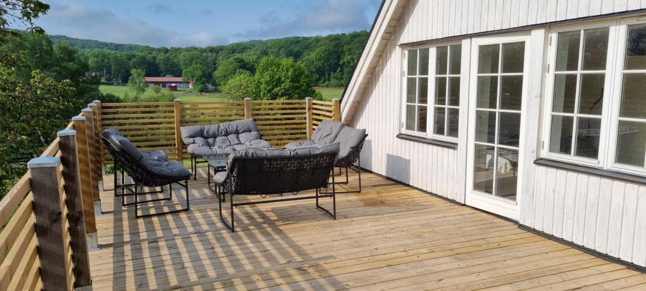 Laegenhet Pa Haestgard Lejlighed Ljungbyhed Eksteriør billede